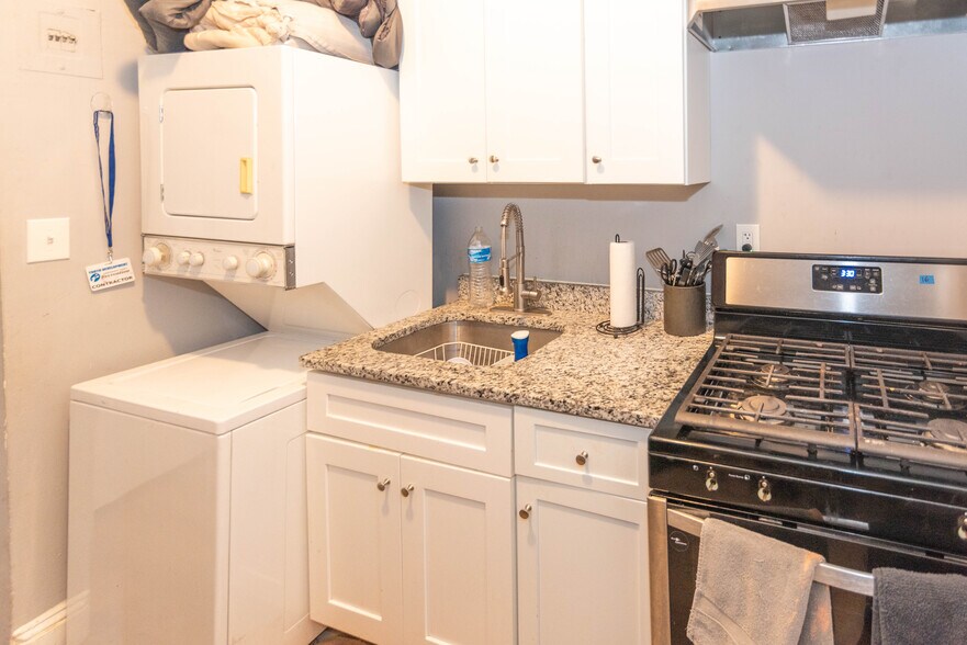 More Photos Of 4008 Primrose Ave, Baltimore Apartments For Sale