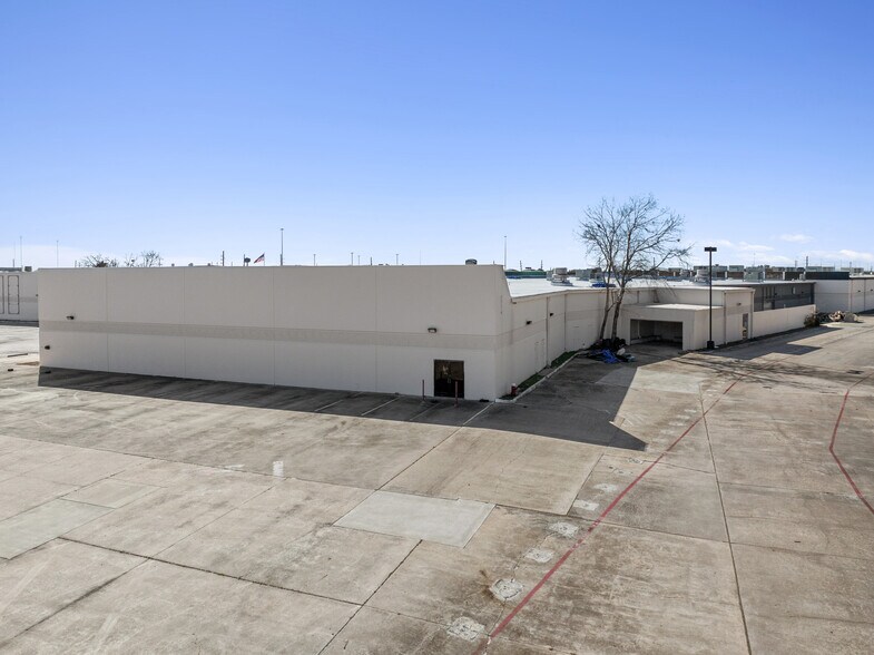 More Photos Of 12002 US 59 Hwy, Meadows Place Light Manufacturing For Sale