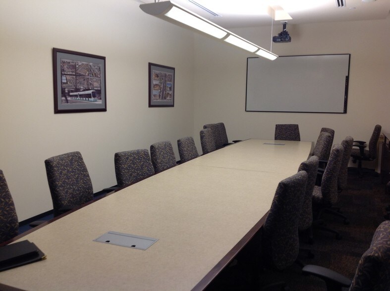 More Photos Of 6437 W Chandler Blvd, Chandler Office For Lease