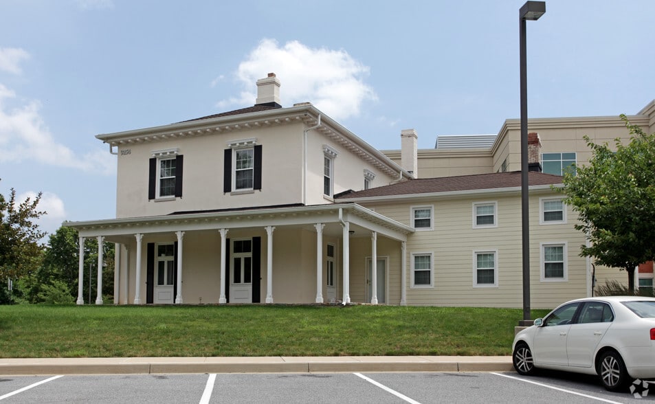 More Photos Of 9254 Bendix Rd, Columbia Office For Sale