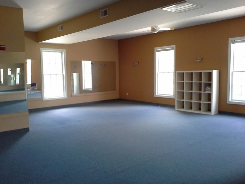 More Photos Of 127 W Street Rd, Kennett Square Medical For Lease