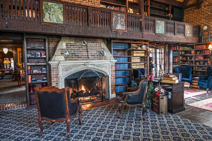 More Photos Of 1272 SW Fillmore St, Topeka Hospitality For Sale