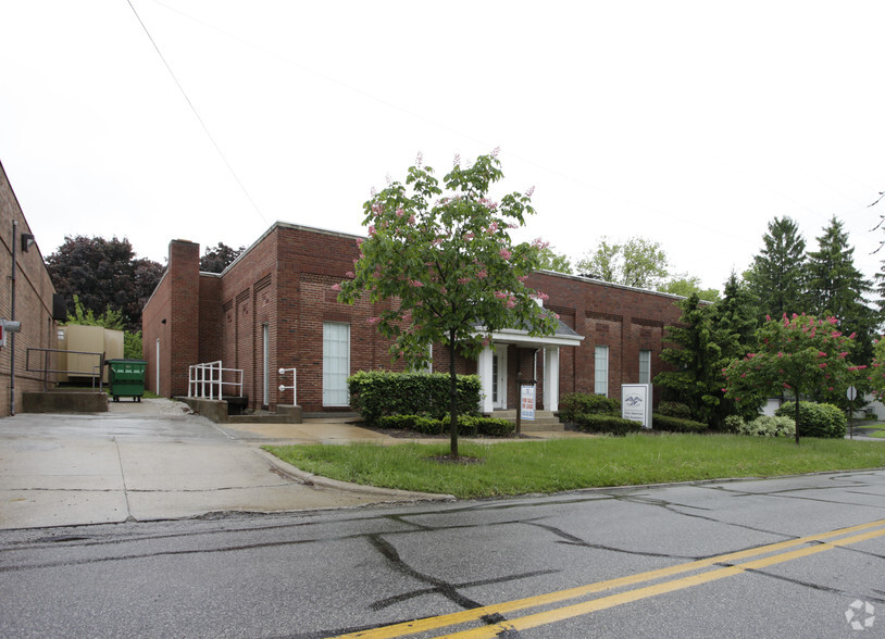 Primary Photo Of 149 N Prospect St, Ravenna Office For Lease