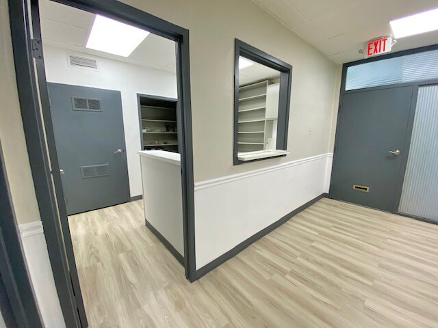 More Photos Of 3165 Myrtle Ave, Granite City Medical For Lease