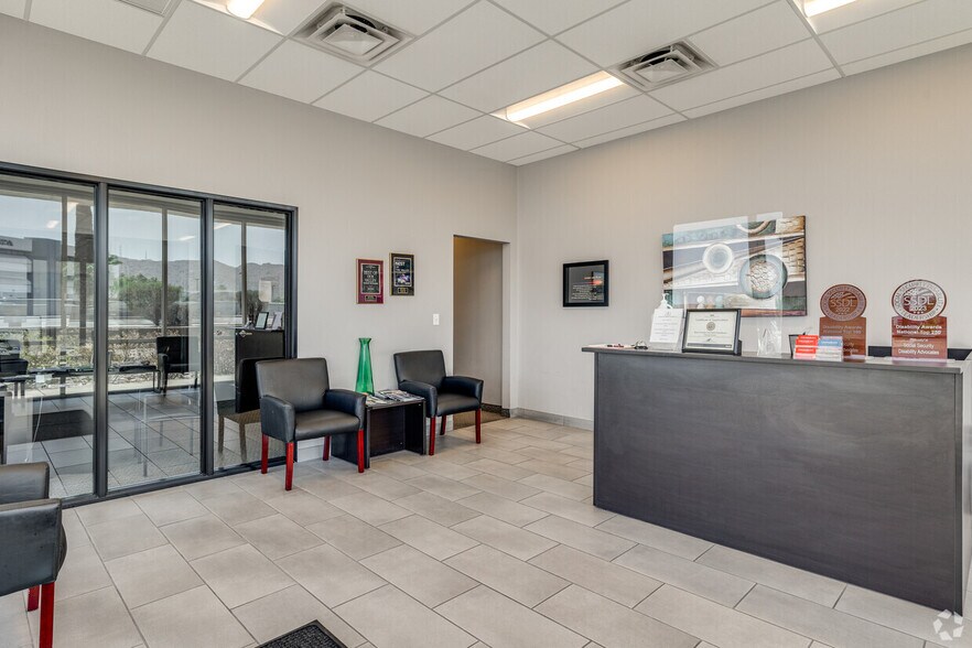 More Photos Of 52 E Baseline Rd, Phoenix Freestanding For Lease