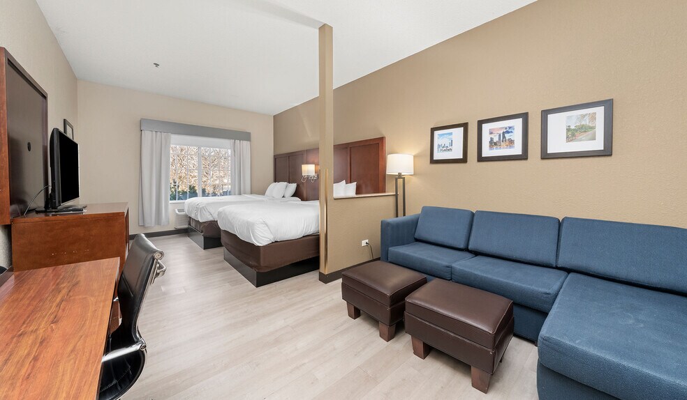 More Photos Of 1775 E Belvidere Rd, Grayslake Hotel For Sale