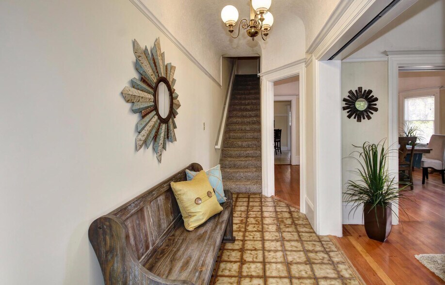 More Photos Of 1901-1903 H St, Sacramento Apartments For Sale