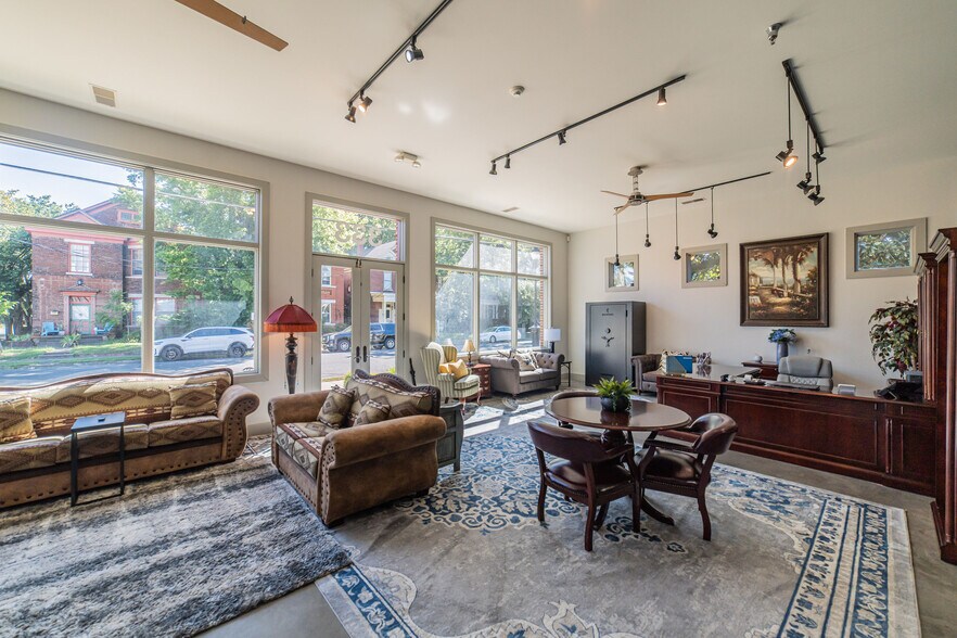 More Photos Of 333 N 9th St, Paducah Storefront Retail Residential For Sale