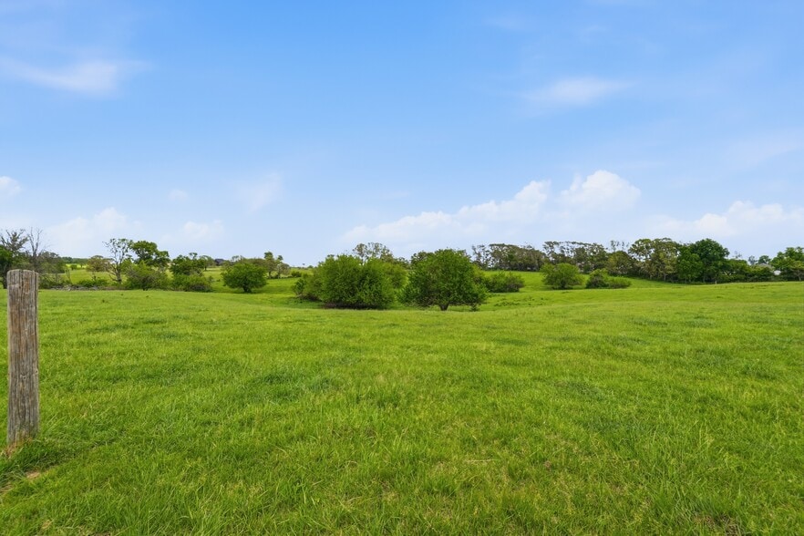 More Photos Of TR 2&3 1400 Block W Mount Vernon Hwy 14, Nixa Land For Sale