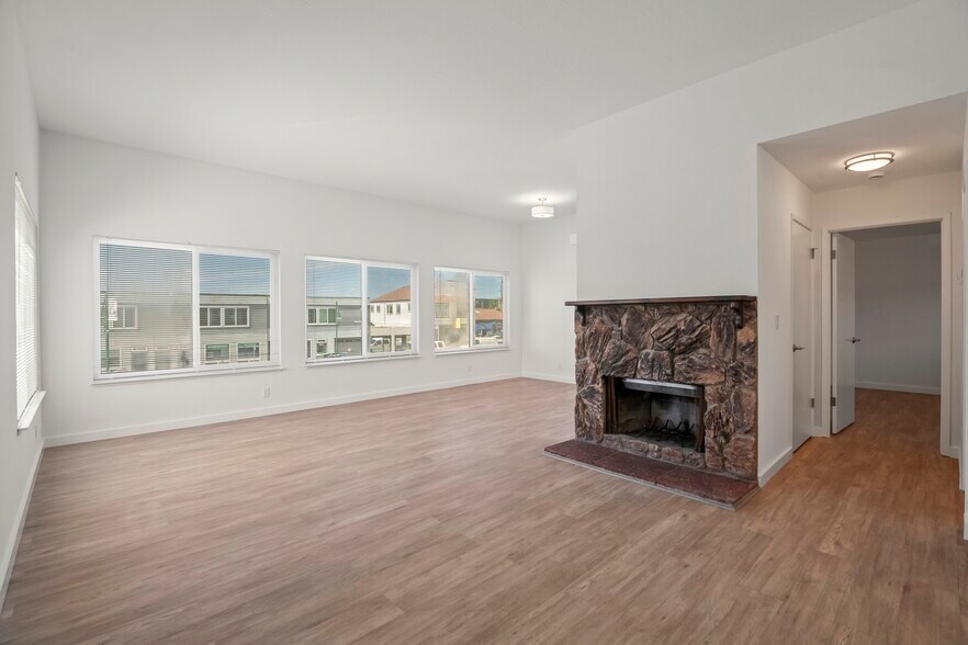 More Photos Of 1625 Palmetto Ave, Pacifica Apartments For Sale