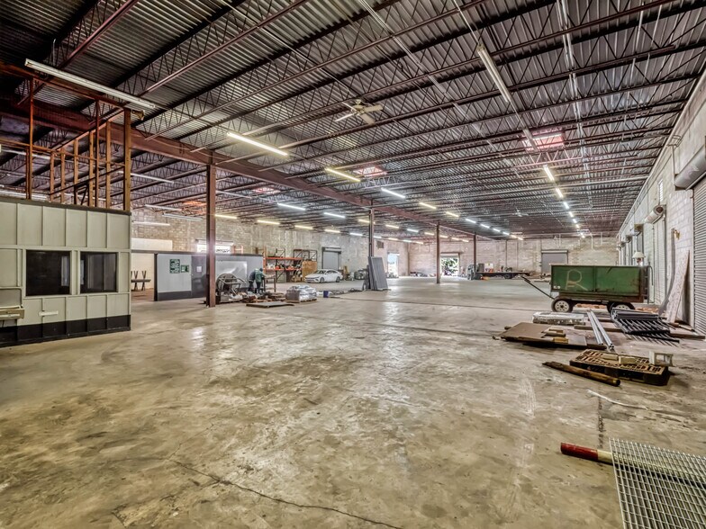 More Photos Of 34135 Cardinal Ln, Eustis Warehouse For Sale