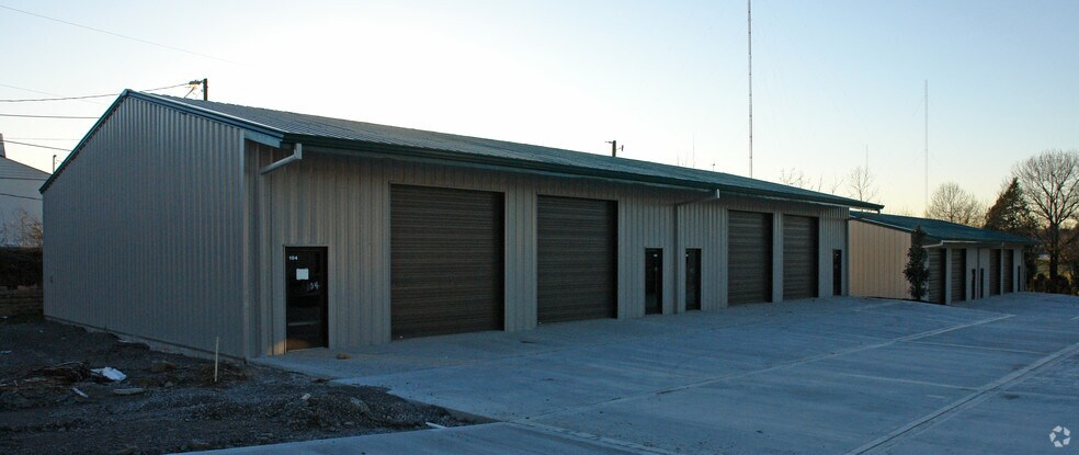 More Photos Of 3924-3926 Dickerson Pike, Nashville Service For Lease