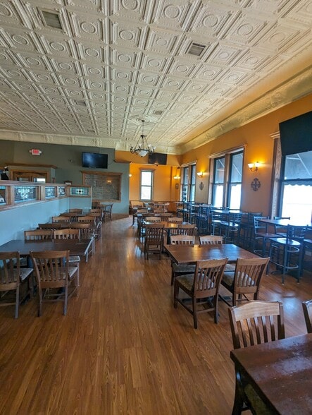 More Photos Of 1338 Main St, Crete Restaurant For Sale