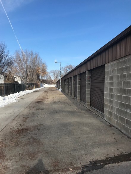 More Photos Of 2087 N Main St, Sunset Freestanding For Sale