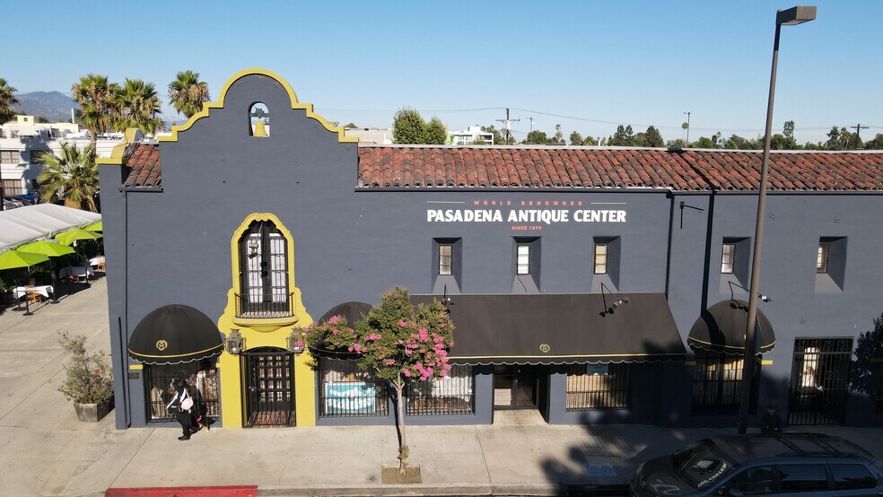 More Photos Of 442 S Fair Oaks Ave, Pasadena Freestanding For Lease