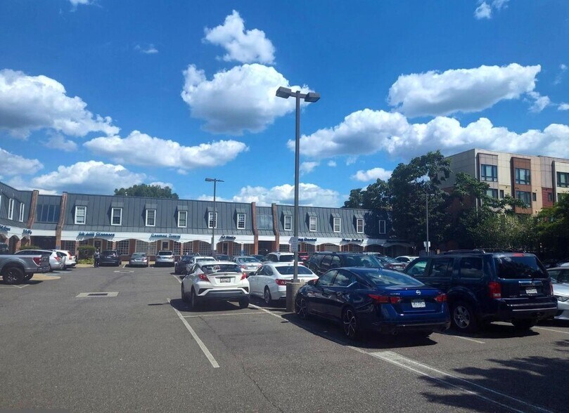 More Photos Of 50 S Pickett St, Alexandria Medical For Sale