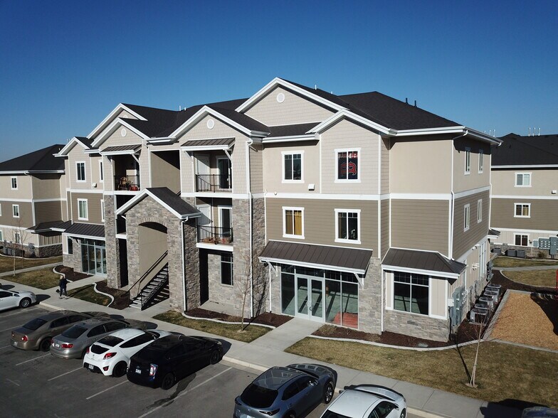 More Photos Of 252-266 E 100 S, Santaquin Storefront Retail Office For Sale