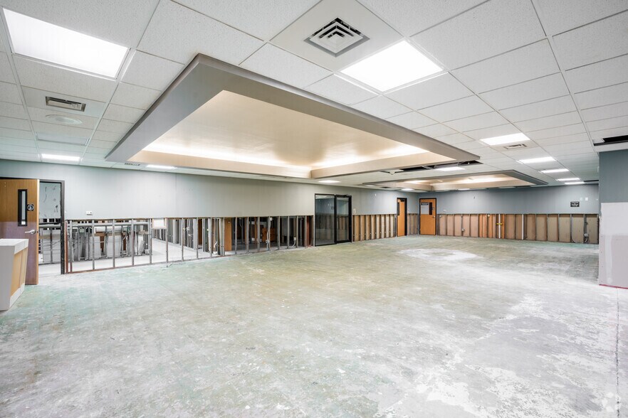 More Photos Of 2100 Regional Medical Dr, Wharton Healthcare For Lease