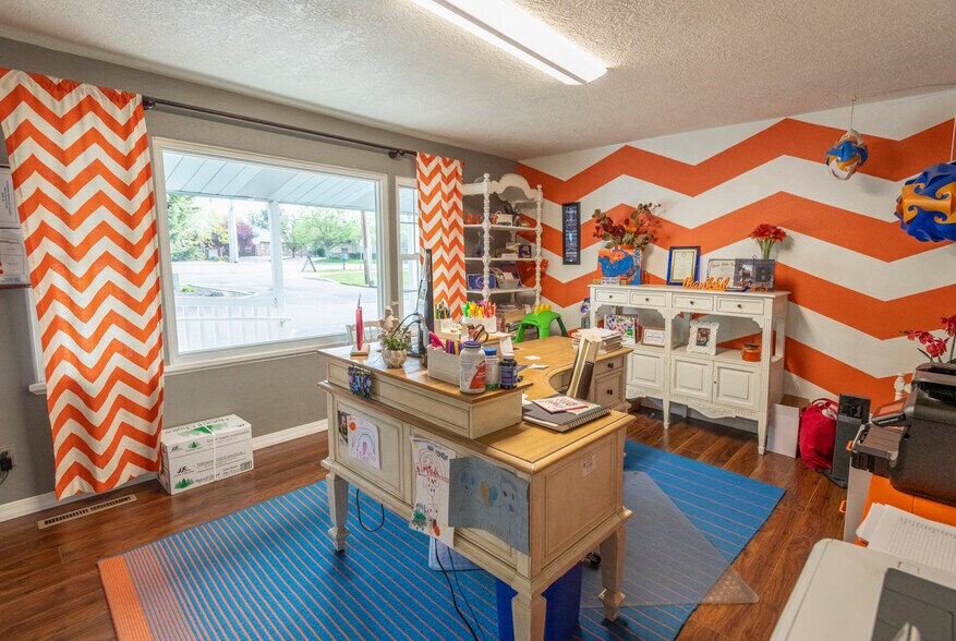 More Photos Of 1275 E State St, Eagle Daycare Center For Sale