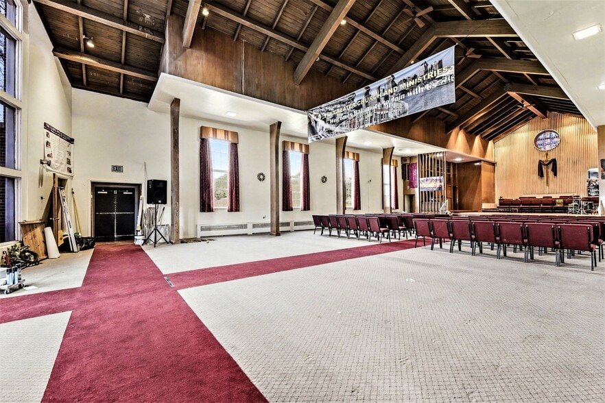 More Photos Of 5615 The Alameda, Baltimore Religious Facility For Sale