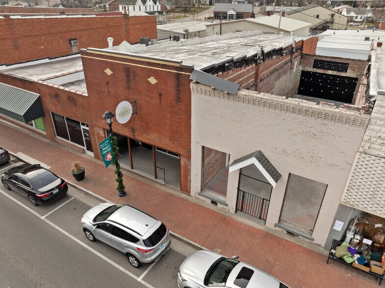 Primary Photo Of 218 N Main St, Beaver Dam General Retail For Sale