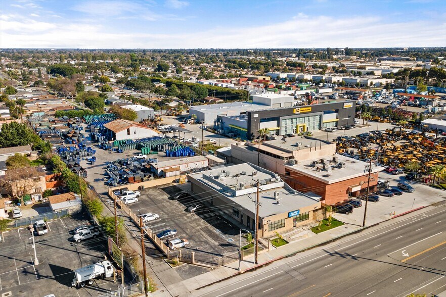 More Photos Of 6250 Paramount Blvd, Long Beach Warehouse For Sale