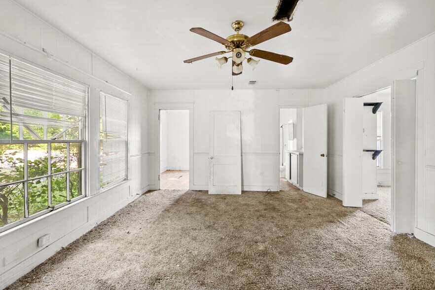 More Photos Of 928 University Ave, Huntsville Apartments For Sale