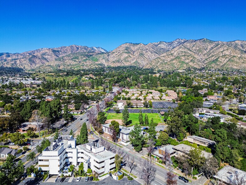 More Photos Of 670 N Rosemead Blvd, Pasadena Loft Creative Space For Sale