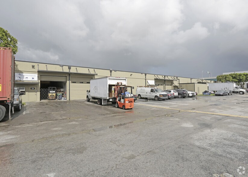 More Photos Of 7212-7298 NW 25th St, Miami Warehouse For Lease