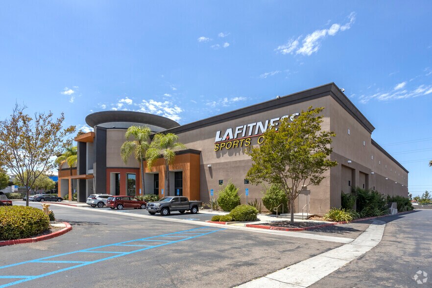 More Photos Of 4840 Shawline St, San Diego Unknown For Lease