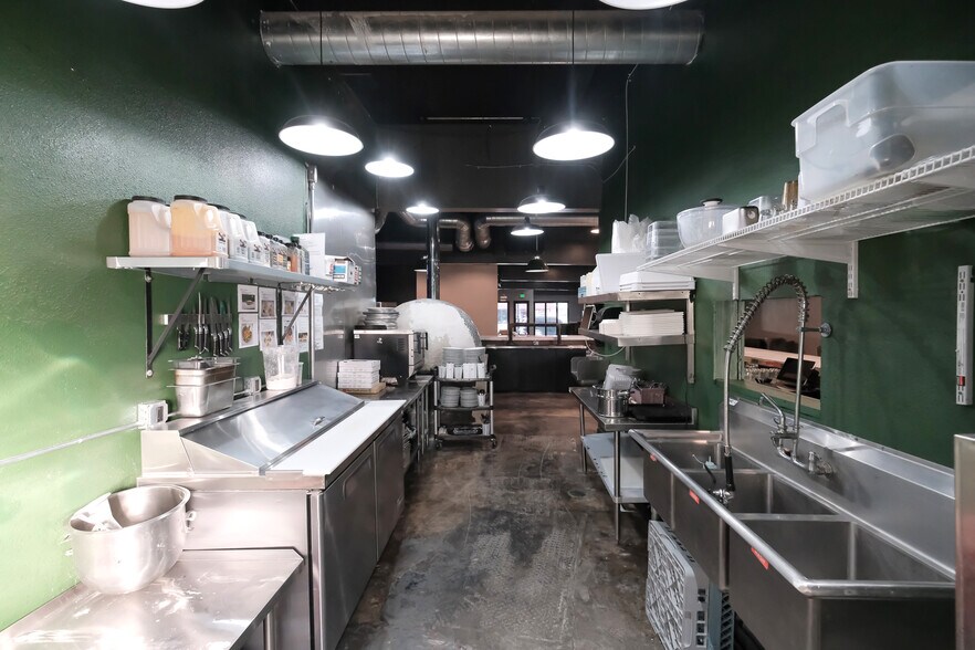 More Photos Of 220 2nd Ave SW, Albany Restaurant For Sale