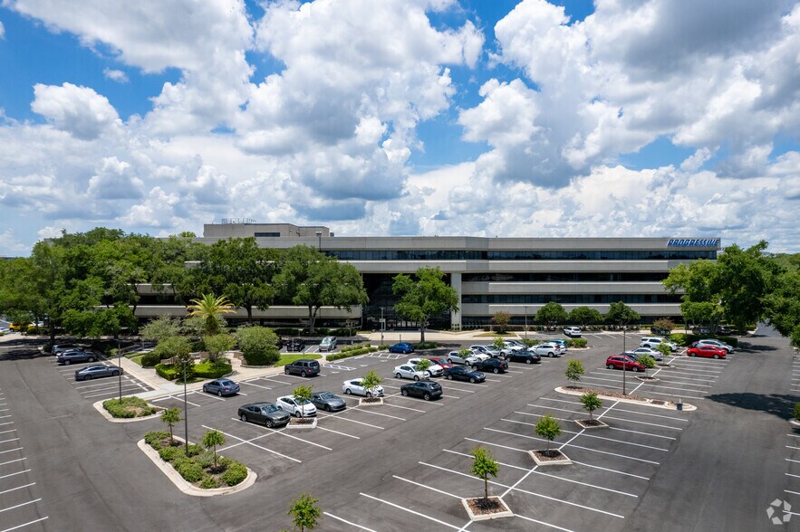 More Photos Of 901 N Lake Destiny Dr, Maitland Office For Lease