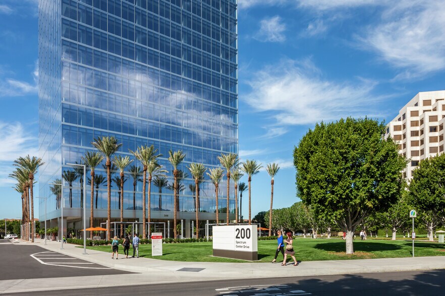 More Photos Of 200 Spectrum Center Dr, Irvine Office For Lease