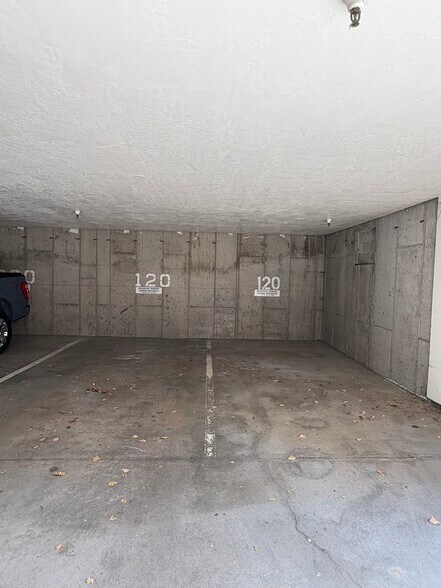 More Photos Of 3115 E Lion Ln, Holladay Medical For Sale