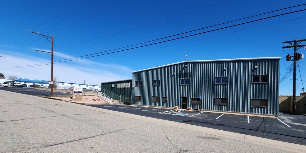 More Photos Of 3070 S Wyandot St, Englewood Warehouse For Lease