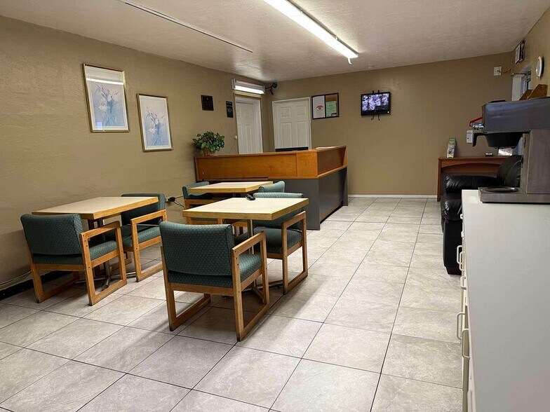 More Photos Of 505 E Wendover Blvd, Wendover Hotel For Sale