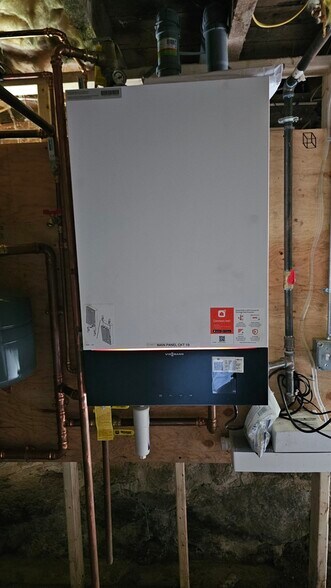 More Photos Of 114 High St, Wareham Office For Sale