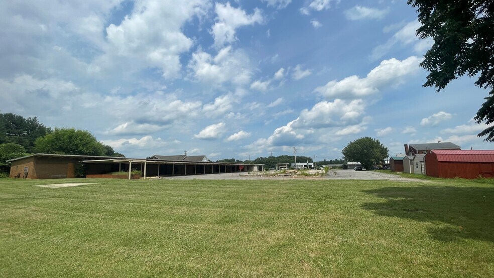 More Photos Of 4512 S Amherst Hwy, Madison Heights Land For Sale