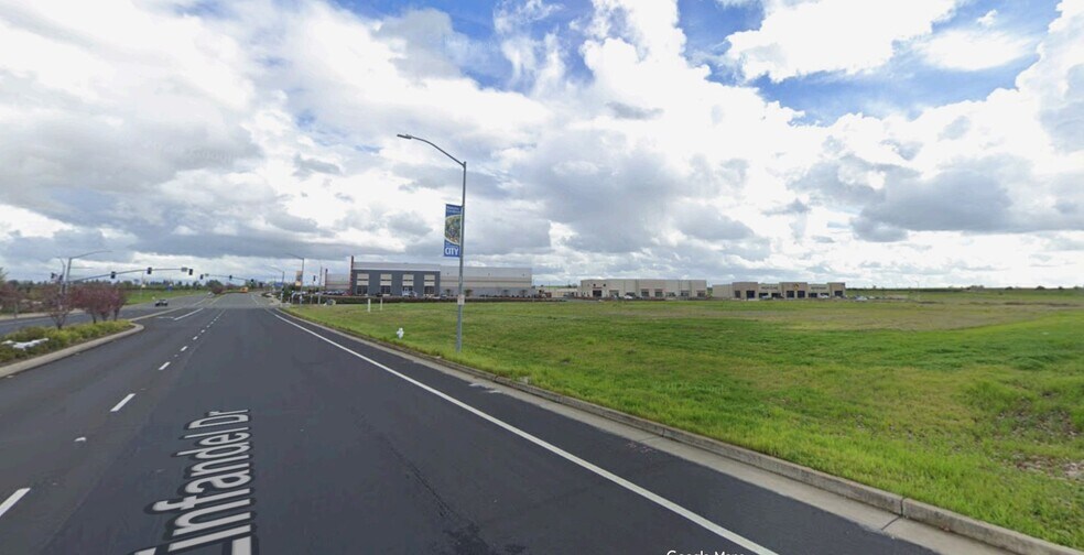 More Photos Of SW Zinfandel and N Mather Ave, Rancho Cordova Land For Sale