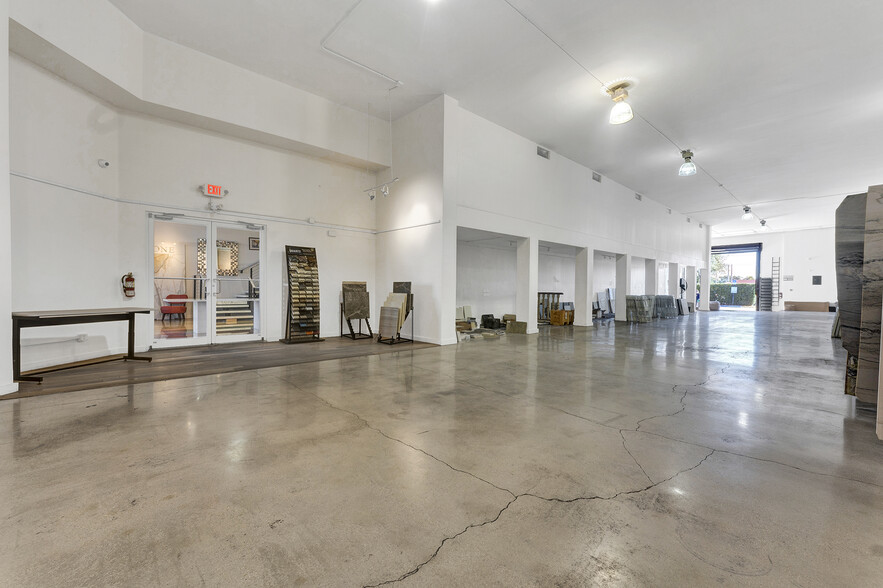 More Photos Of 821 N 21st Ave, Hollywood Storefront Retail Office For Lease