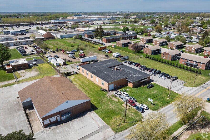 More Photos Of 1208 Dickinson St, Fremont Flex For Sale