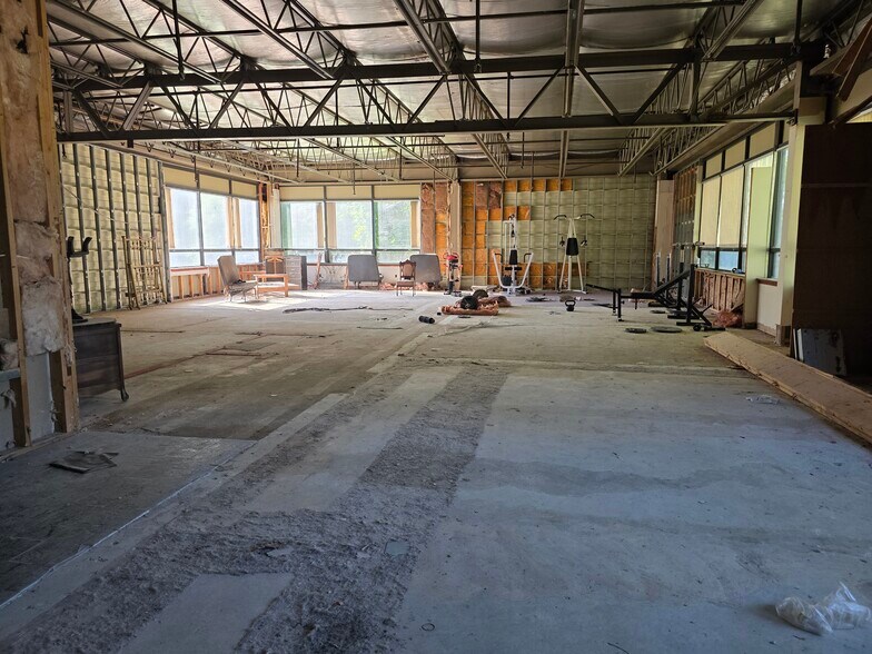 More Photos Of 1 Mechanic St, Hoosick Falls Manufacturing For Sale