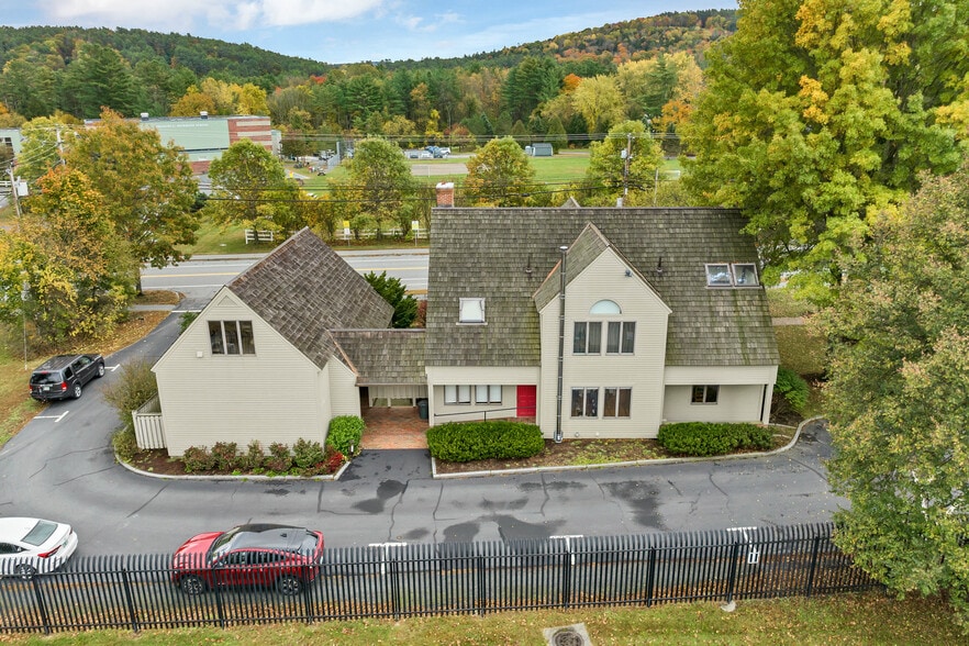 More Photos Of 68 Lyme Rd, Hanover Office Residential For Sale