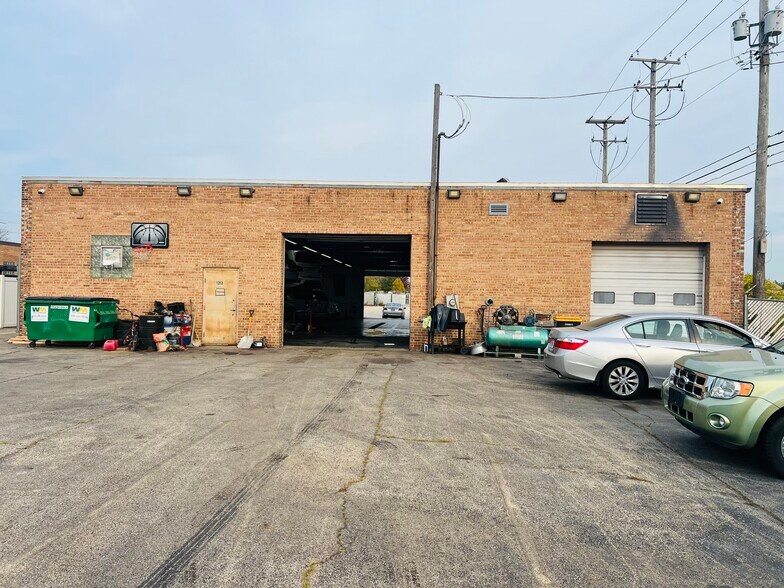 Primary Photo Of 1212 Mitchell Blvd, Schaumburg Industrial For Sale