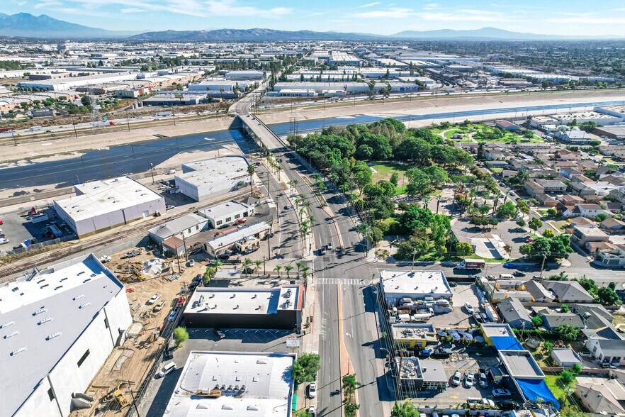 More Photos Of 5005 E Slauson Ave, Vernon Warehouse For Sale