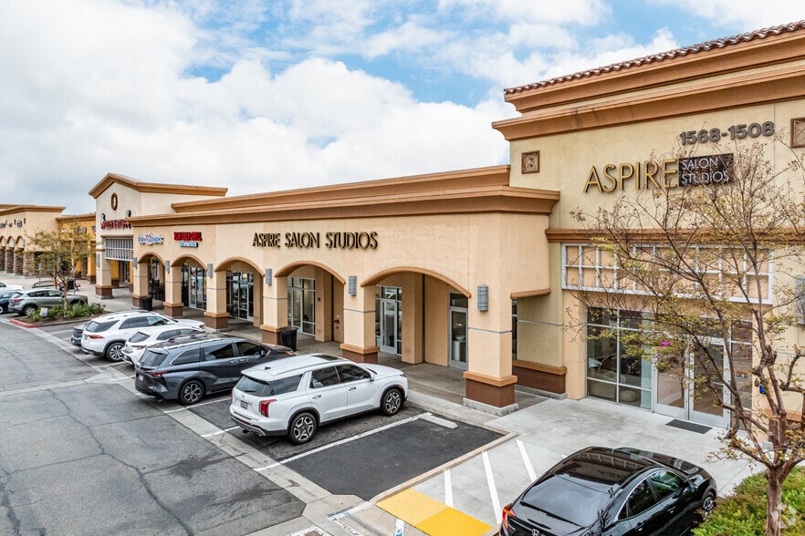 More Photos Of 1548 Foothill Blvd, La Verne Storefront For Lease