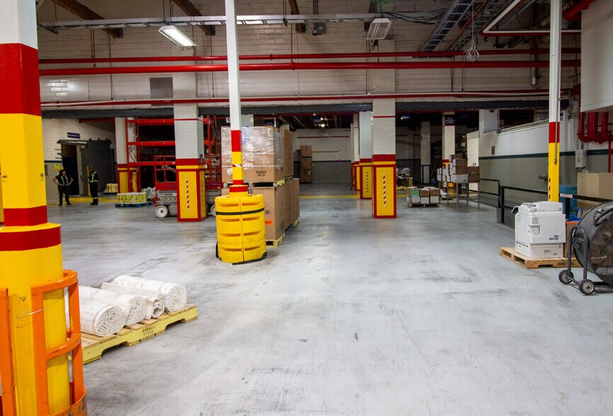 More Photos Of 131 22 St N, Lethbridge Refrigeration Cold Storage For Sale