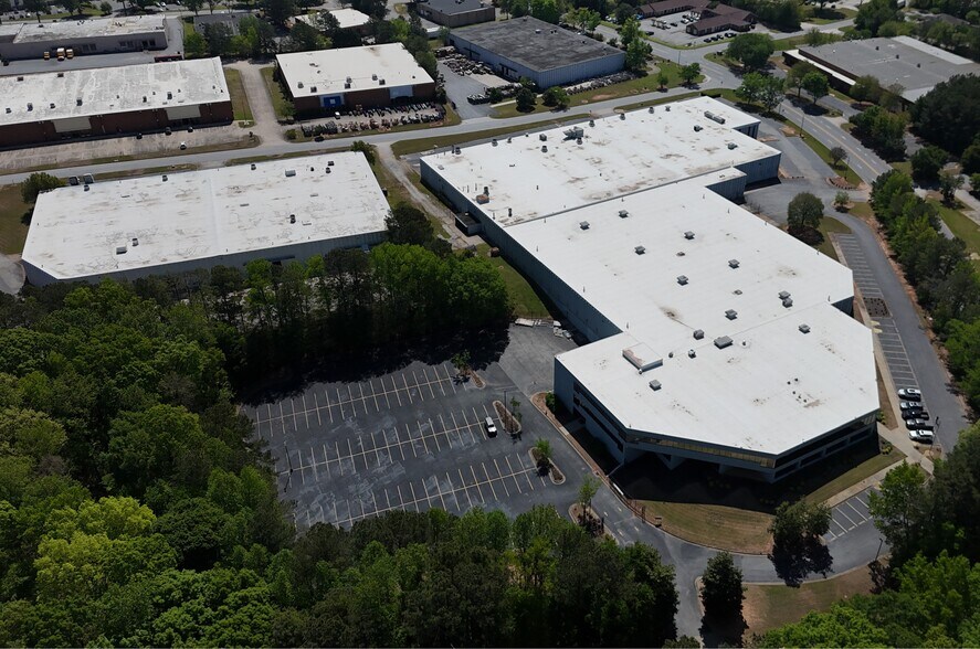 More Photos Of 5224 Snapfinger Woods Dr, Decatur Manufacturing For Lease