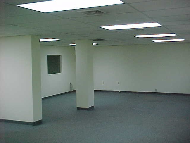 More Photos Of 100 Franklin St, Bristol Industrial For Sale