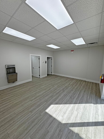 More Photos Of 80 Shelby Ln, Richmond Hill Industrial For Lease